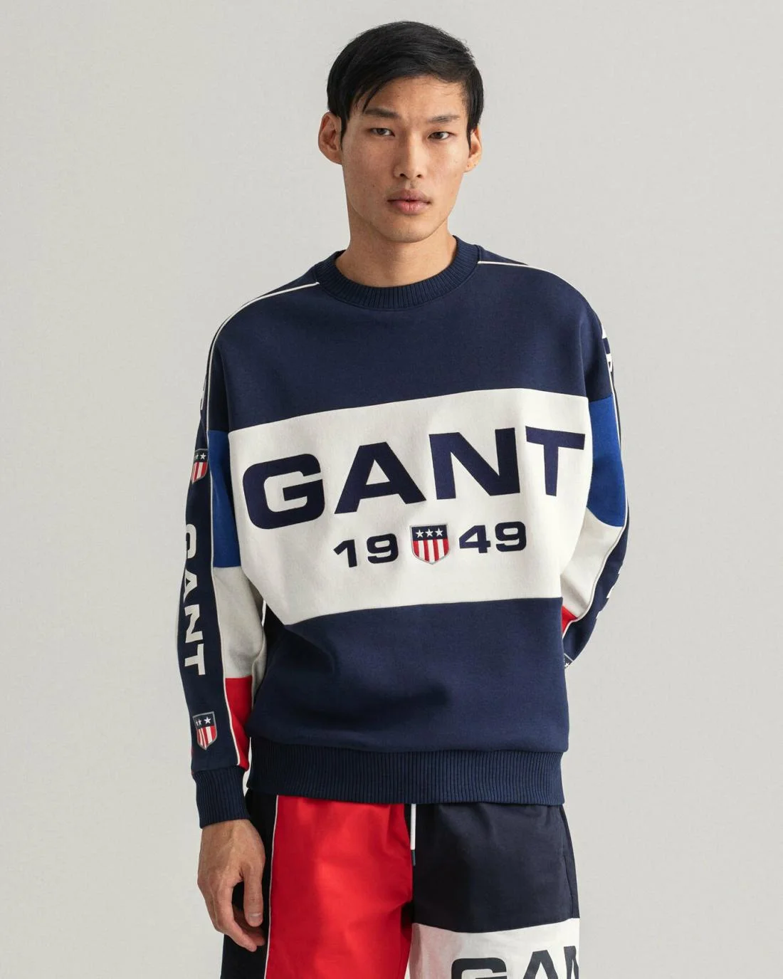 Hoodies And Sweats | Mens GANT Retro Shield Colorblock Crew Neck Sweatshirt Evening Blue