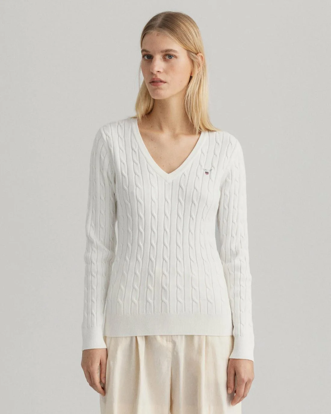 Knitwear | Womens GANT Stretch Cotton Cable V-Neck Sweater Eggshell