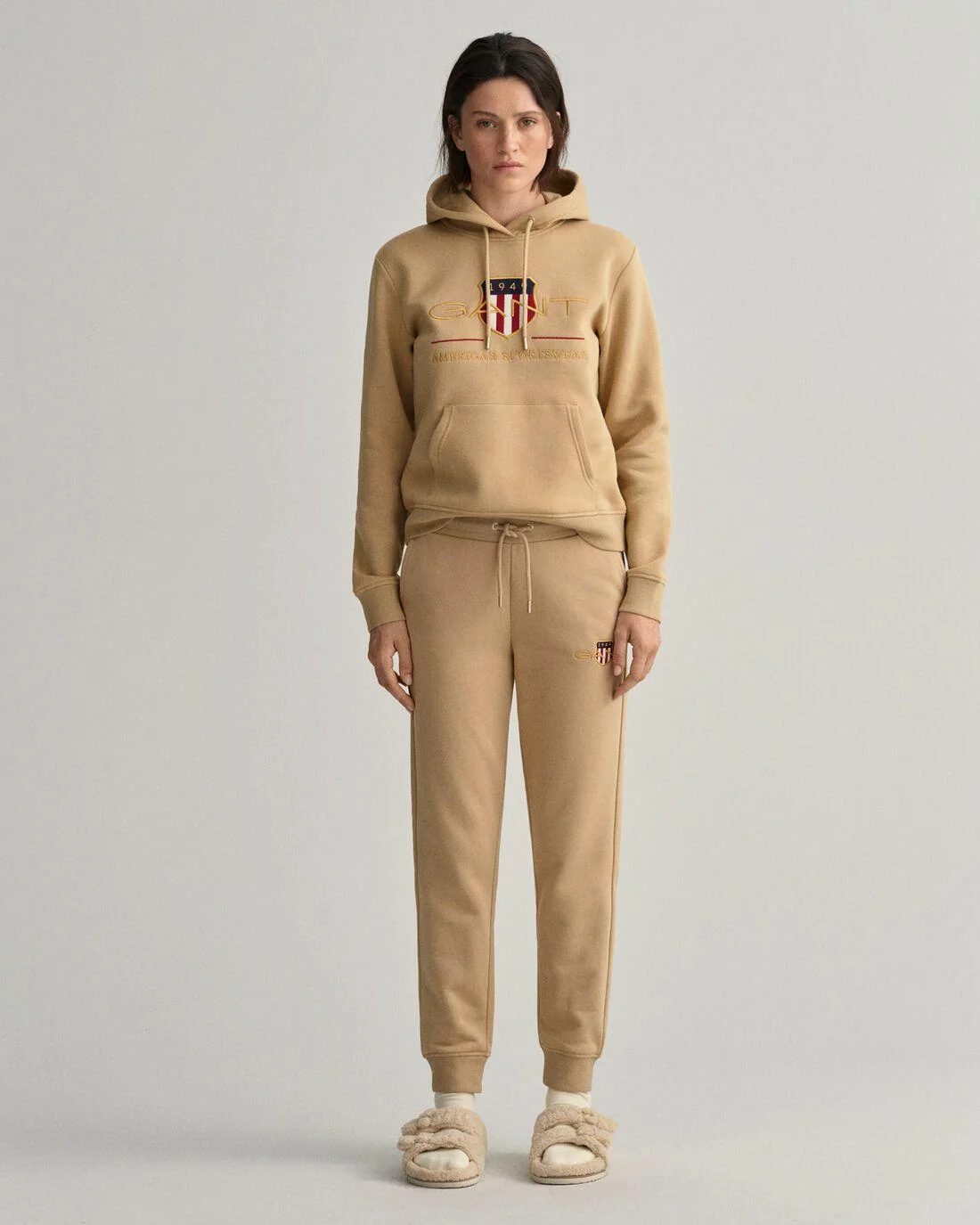 Trousers | Womens GANT Archive Shield Sweatpants Hazelwood Beige