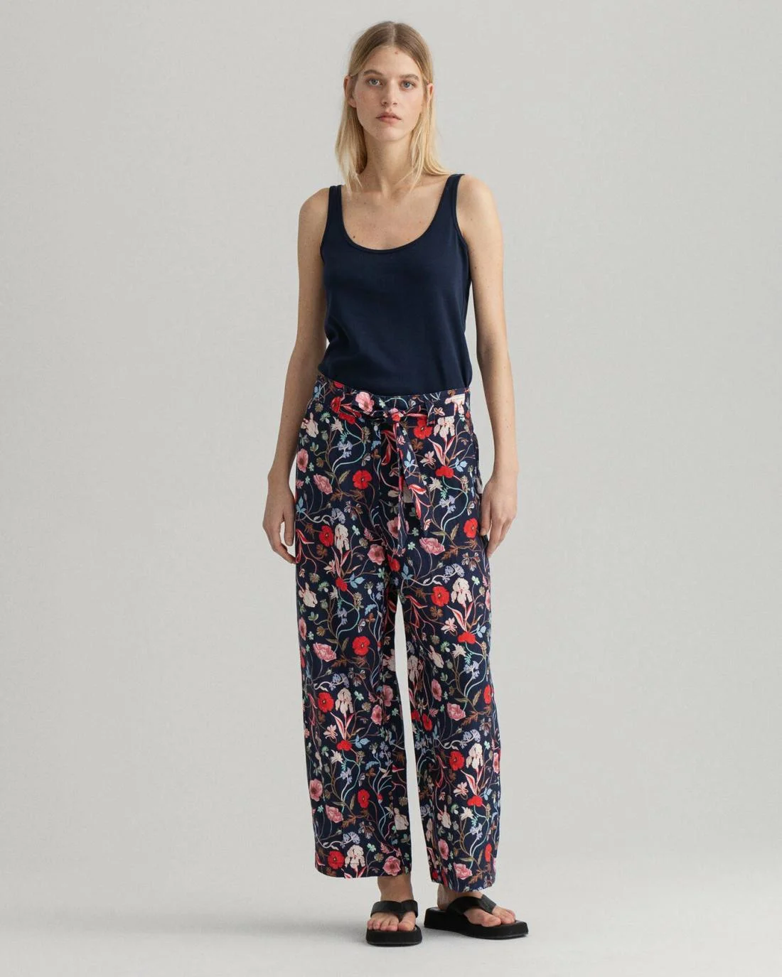 Trousers | Womens GANT Wild Floral Print Belt Cropped Pants Classic Blue