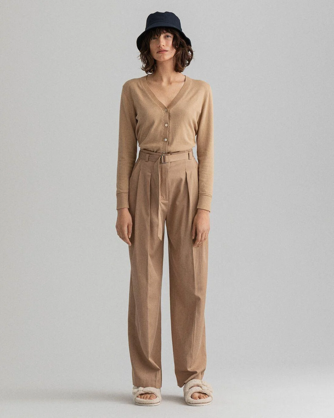 Trousers | Womens GANT High-Waisted Fluid Pleated Chinos Hazelwood Beige